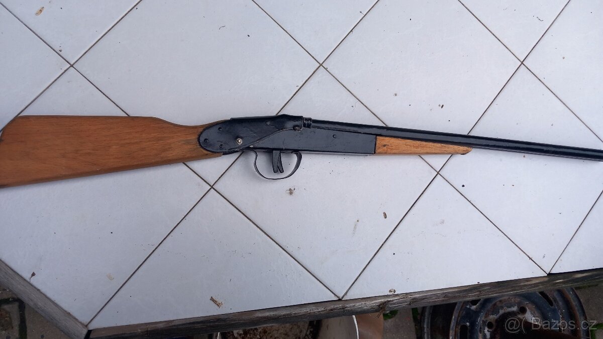 dětská dvouhlavňová puška