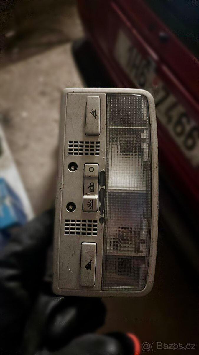 W8 stropní lampička passat b5,5