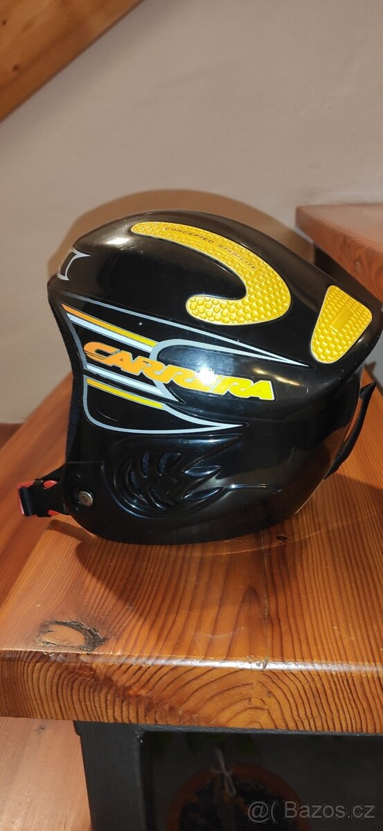Dětská lyžařská přilba helma Carrera vel. 54