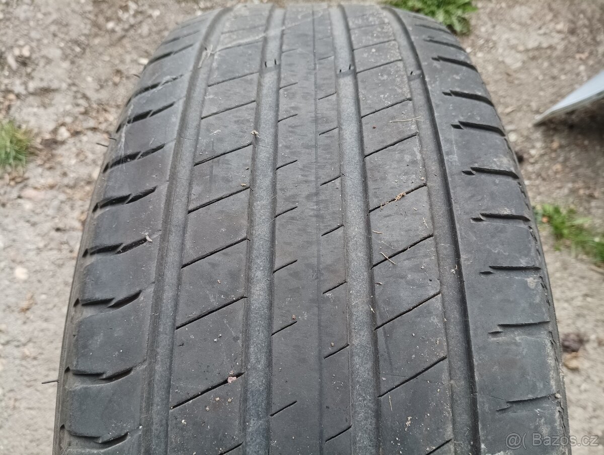 Letní pneu 235/65/17 Michelin 2ks