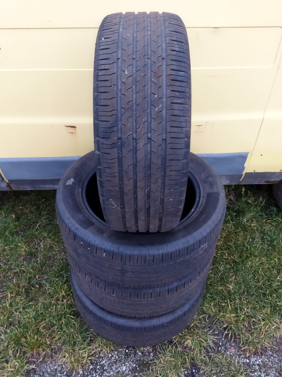 Prodám sadu letních pneumatik Continental 235/55/18 T XL