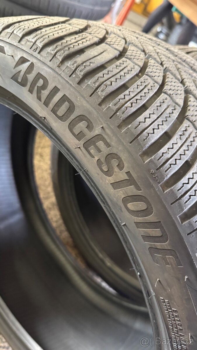 Porsche ZIMNÍ PNEU 2x 295/35 R21 a 2x 265/40 R21
