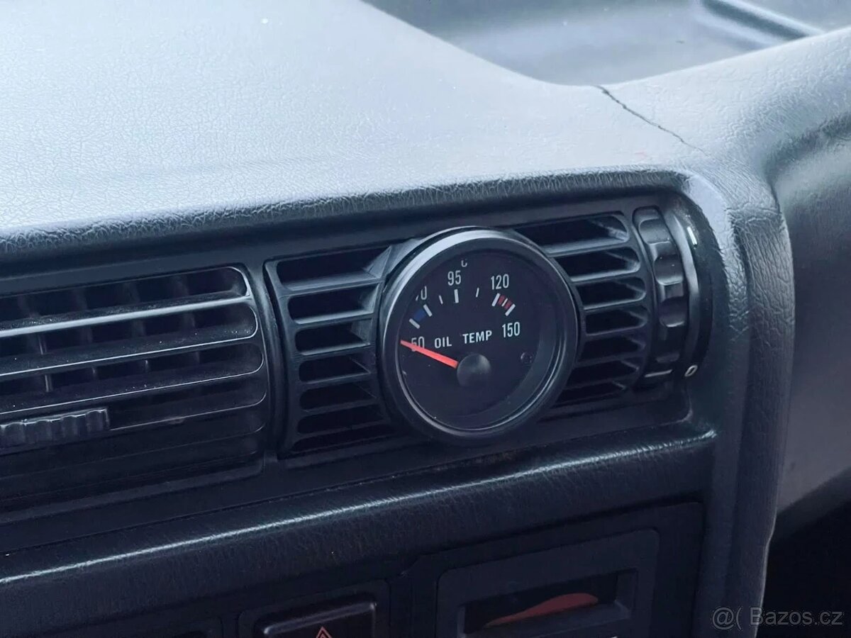 BMW E30 - Držák budíku