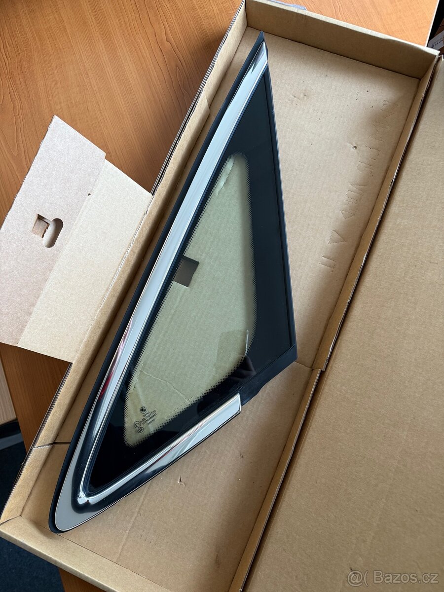 Levé přední boční okno BMW 2 AT F45, F46, 51377326155