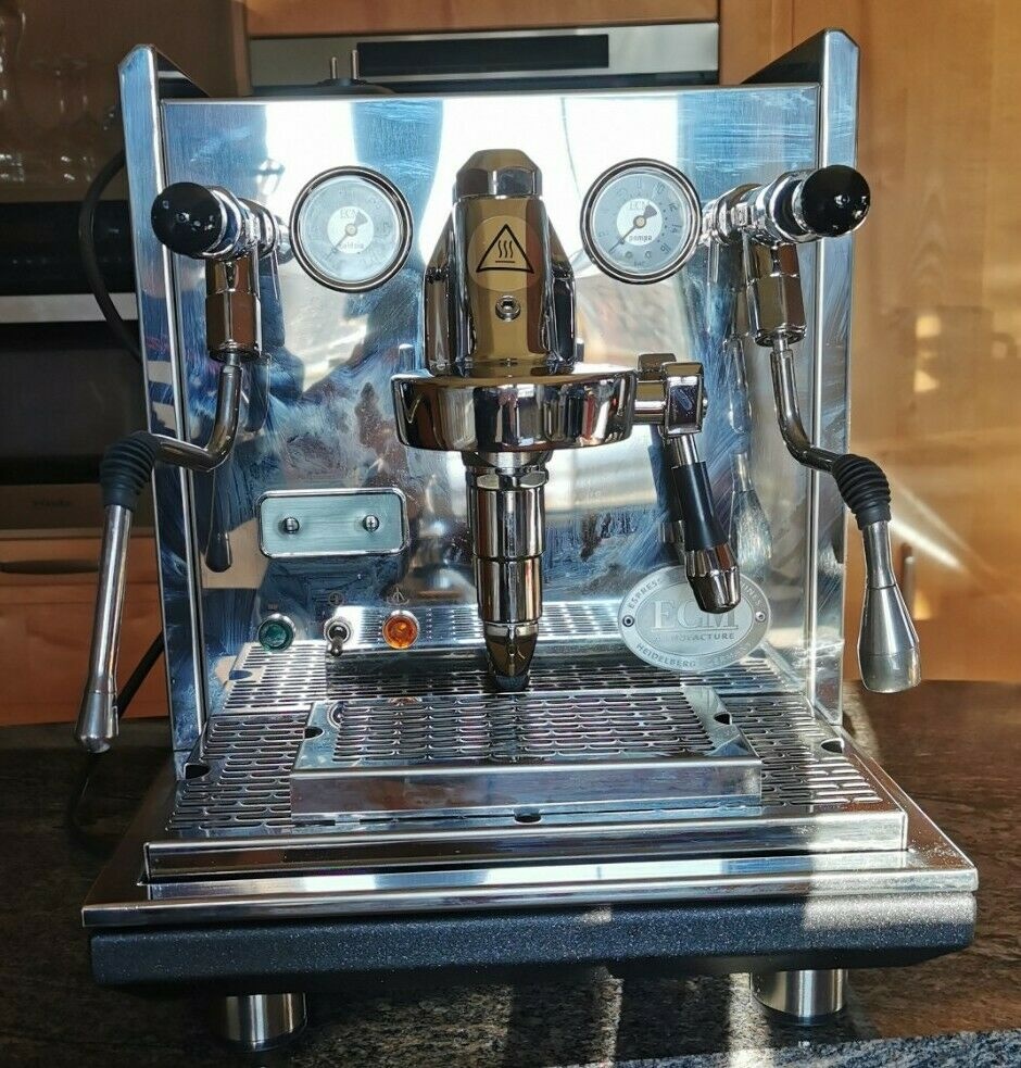 Kávovar na espresso ECM Synchronika
