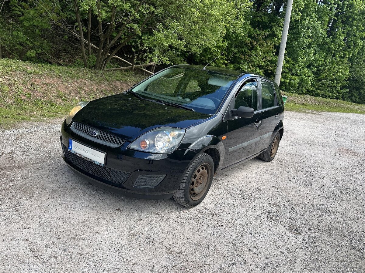 Ford Fiesta 1,4 59kW benzín rok 2007