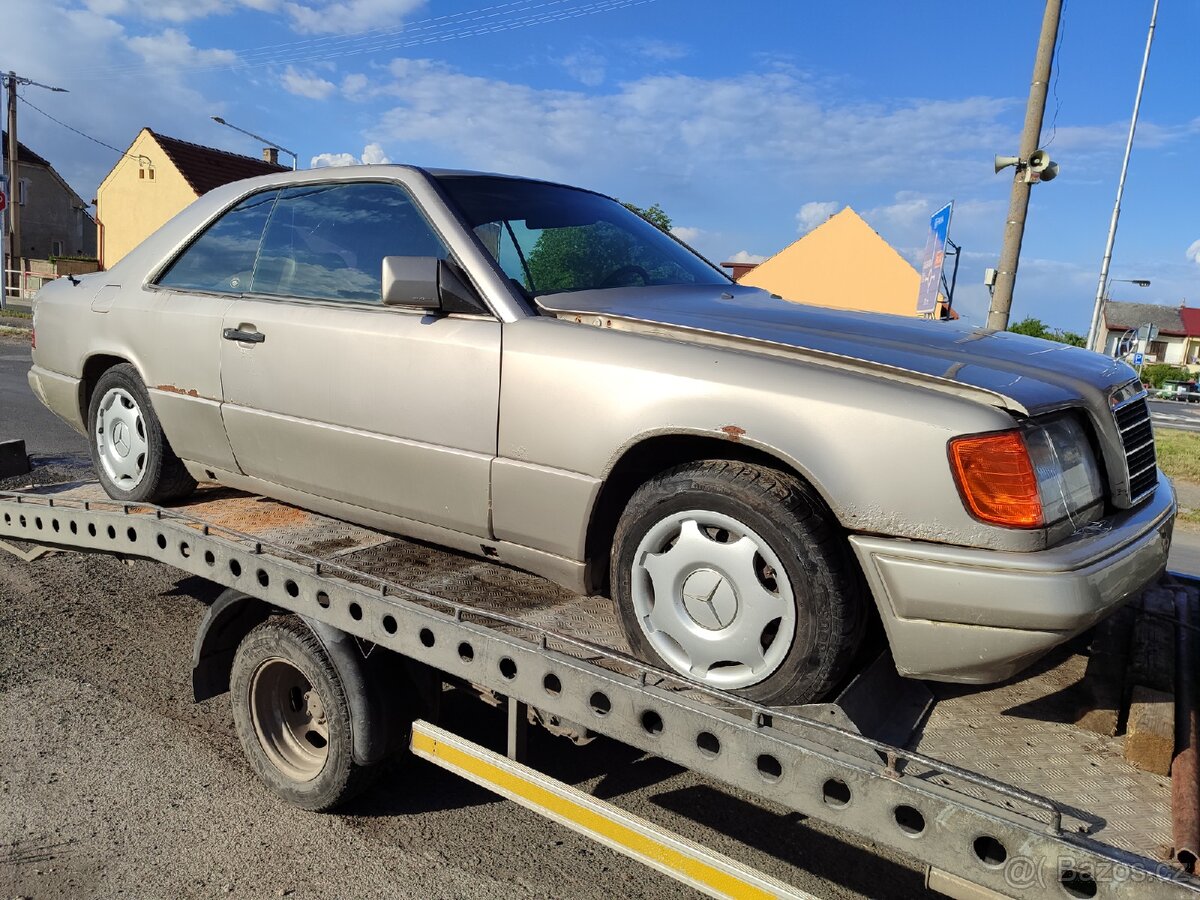 Mercedes-Benz w124 300ce