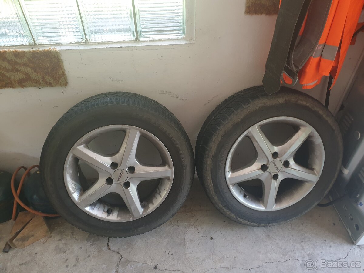 Hliníkové disky i se zimními pneu.205/60 R16