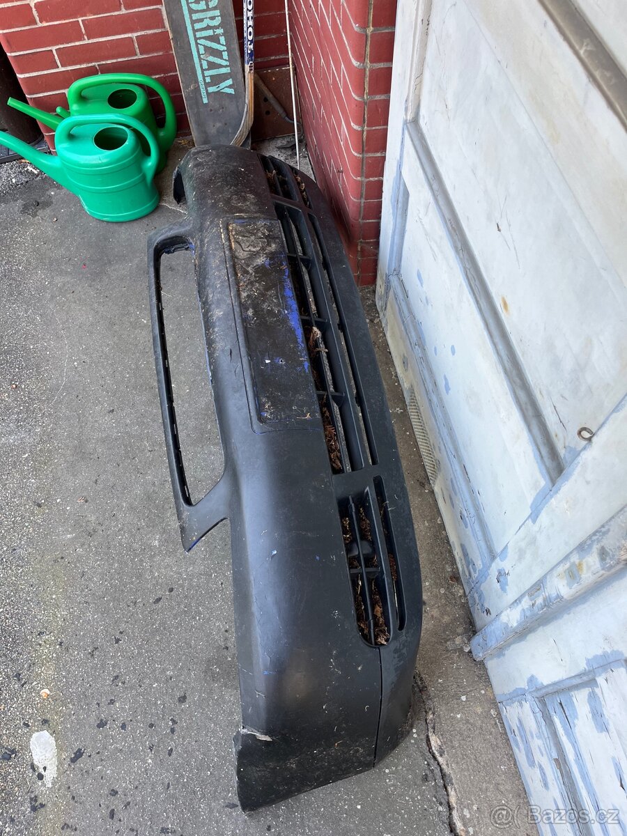 přední nárazník na audi a3 8l