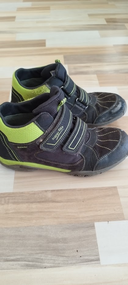Kotníčkové boty Superfit vel. 40 GoreTex