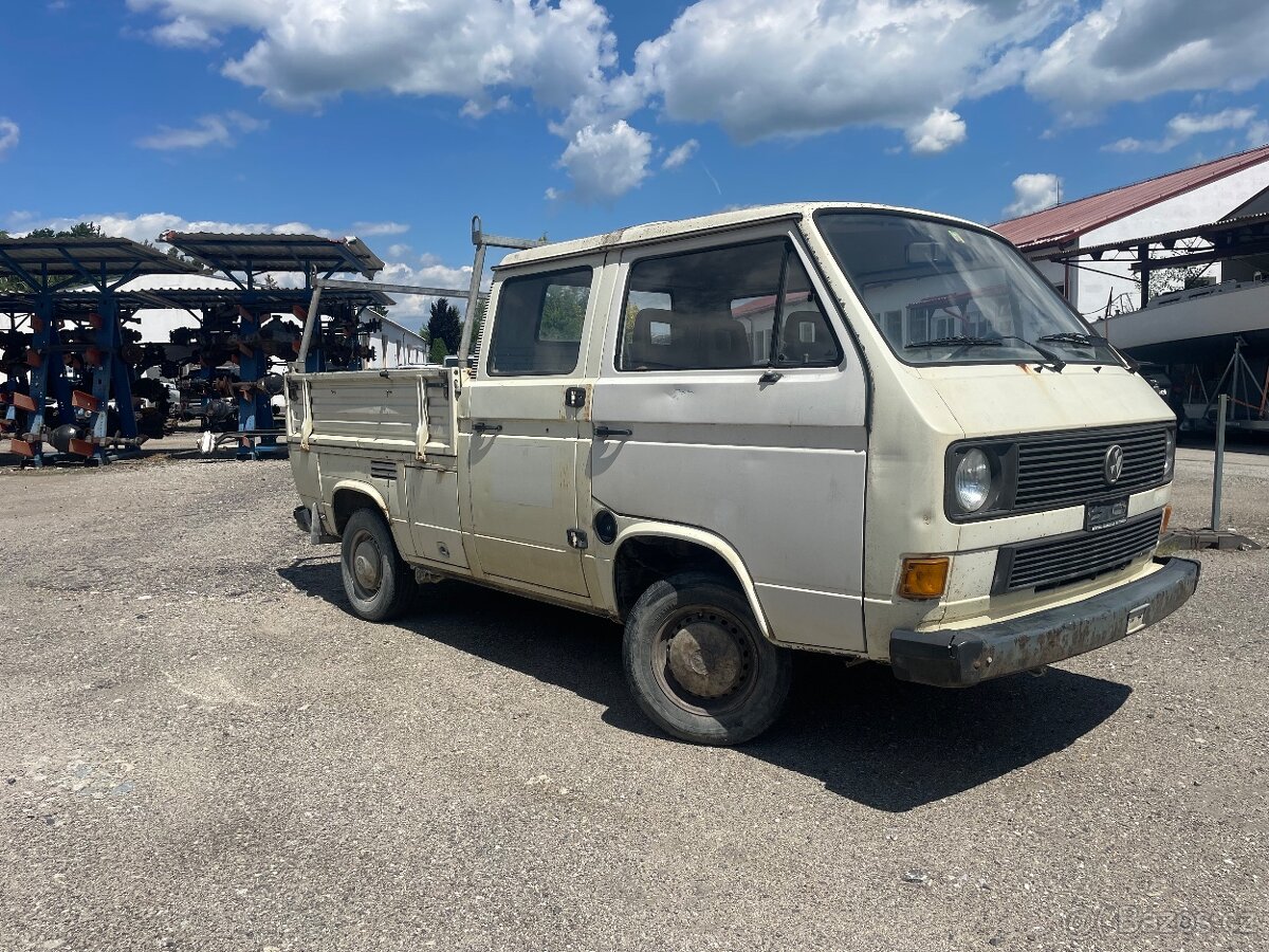 VW Transporter T3 DoKa automat