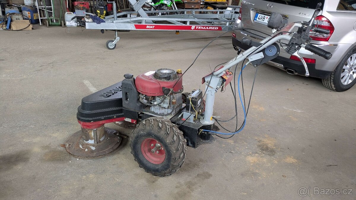 sekačka DAKR FD-3 + příslušenství (RZS-121, DZS-125)