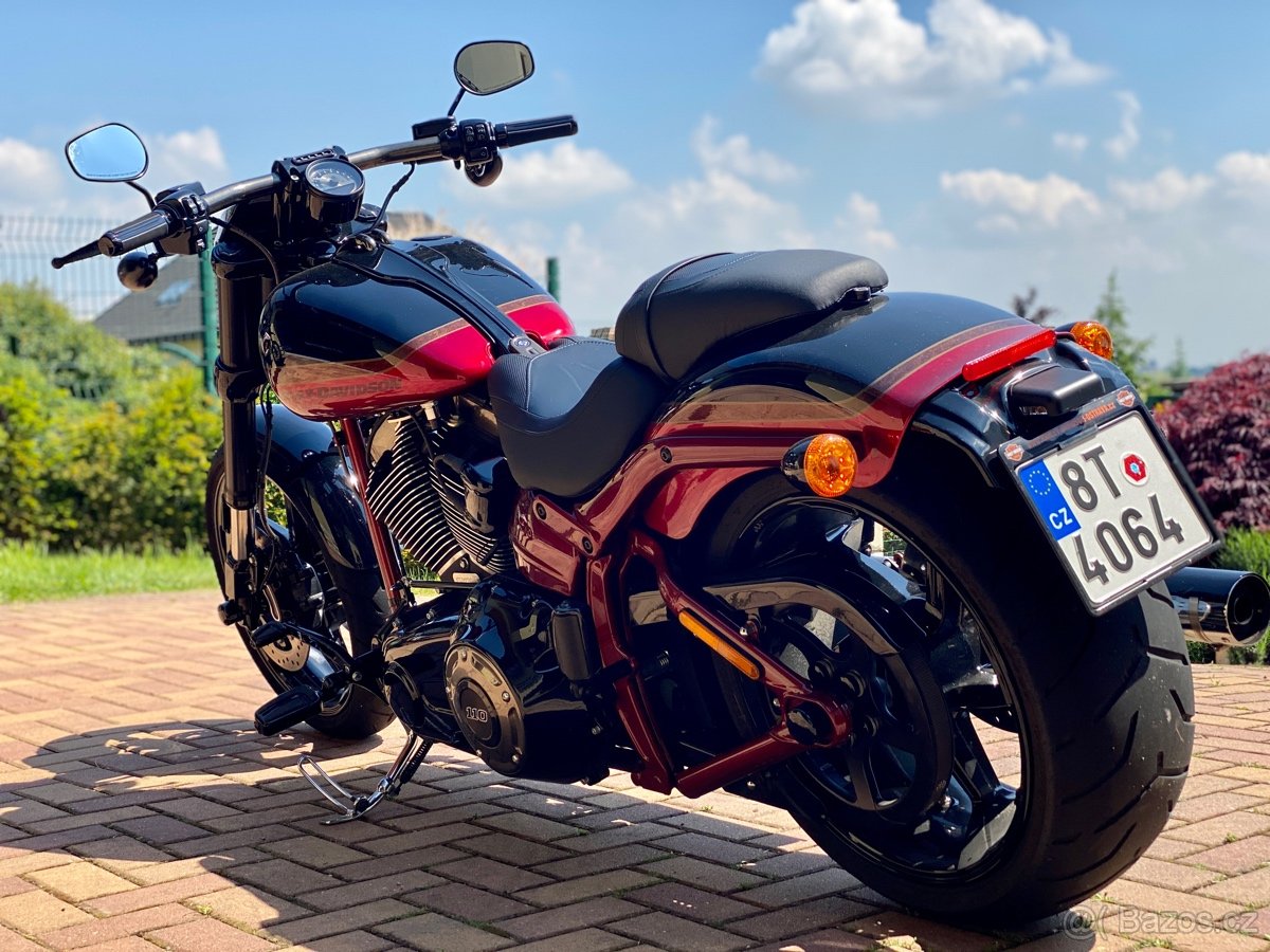 Harley-Davidson FXSE Softail Breakout CVO