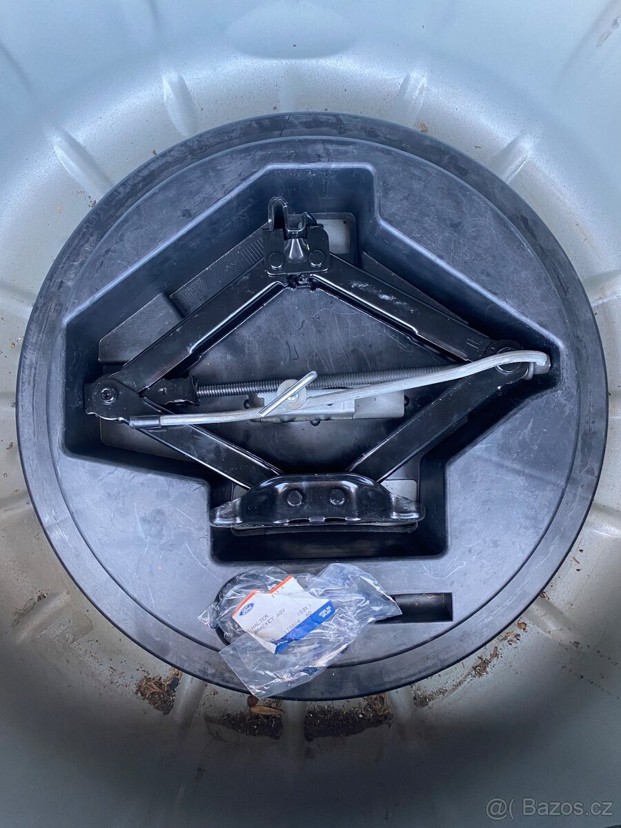 Ford vyplň rezervy, hever s tažným okem originál