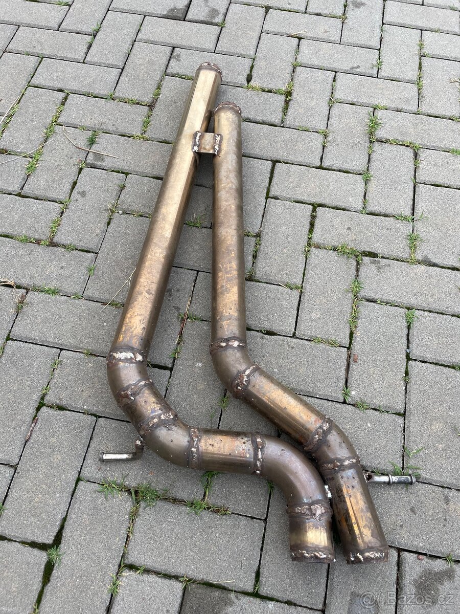 Audi S4 downpipe