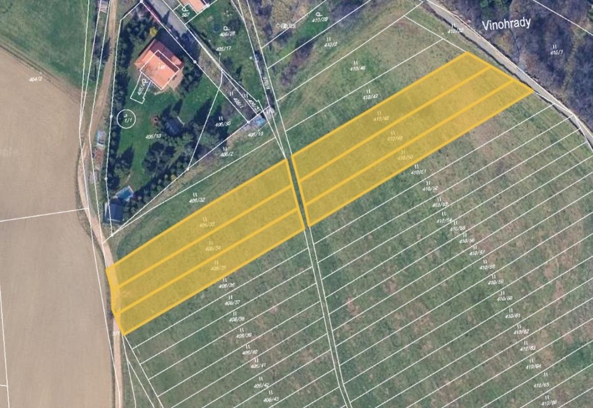 Prodej podílu 1/5 pole 1 581 m², Kulířov