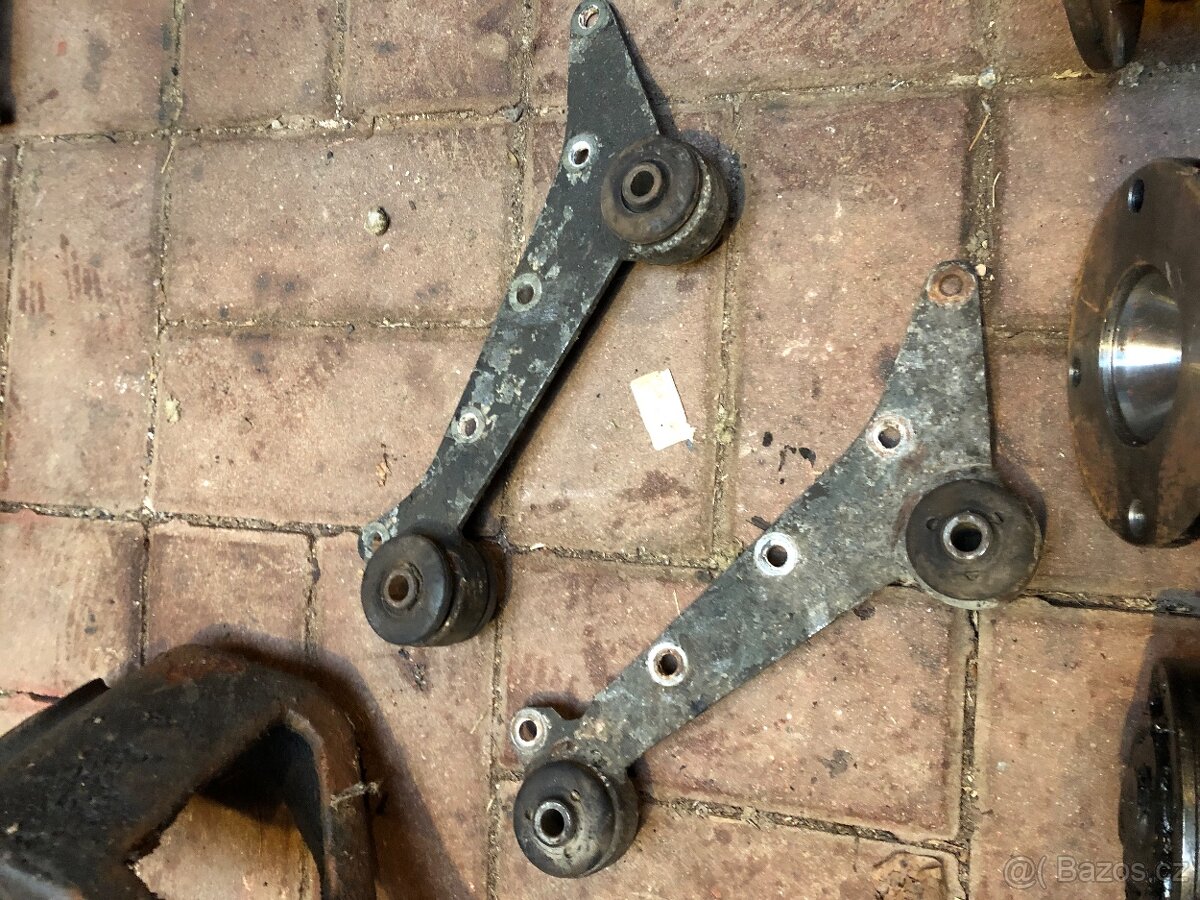 Sprinter 4x4 1995-2000 uchyty rozvodovky