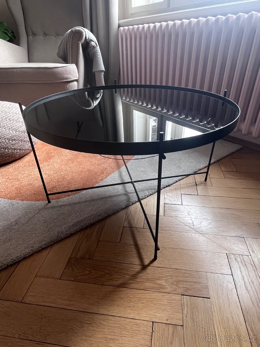 Konferenční černý skleněný stolek ZUIVER Cupid XXL