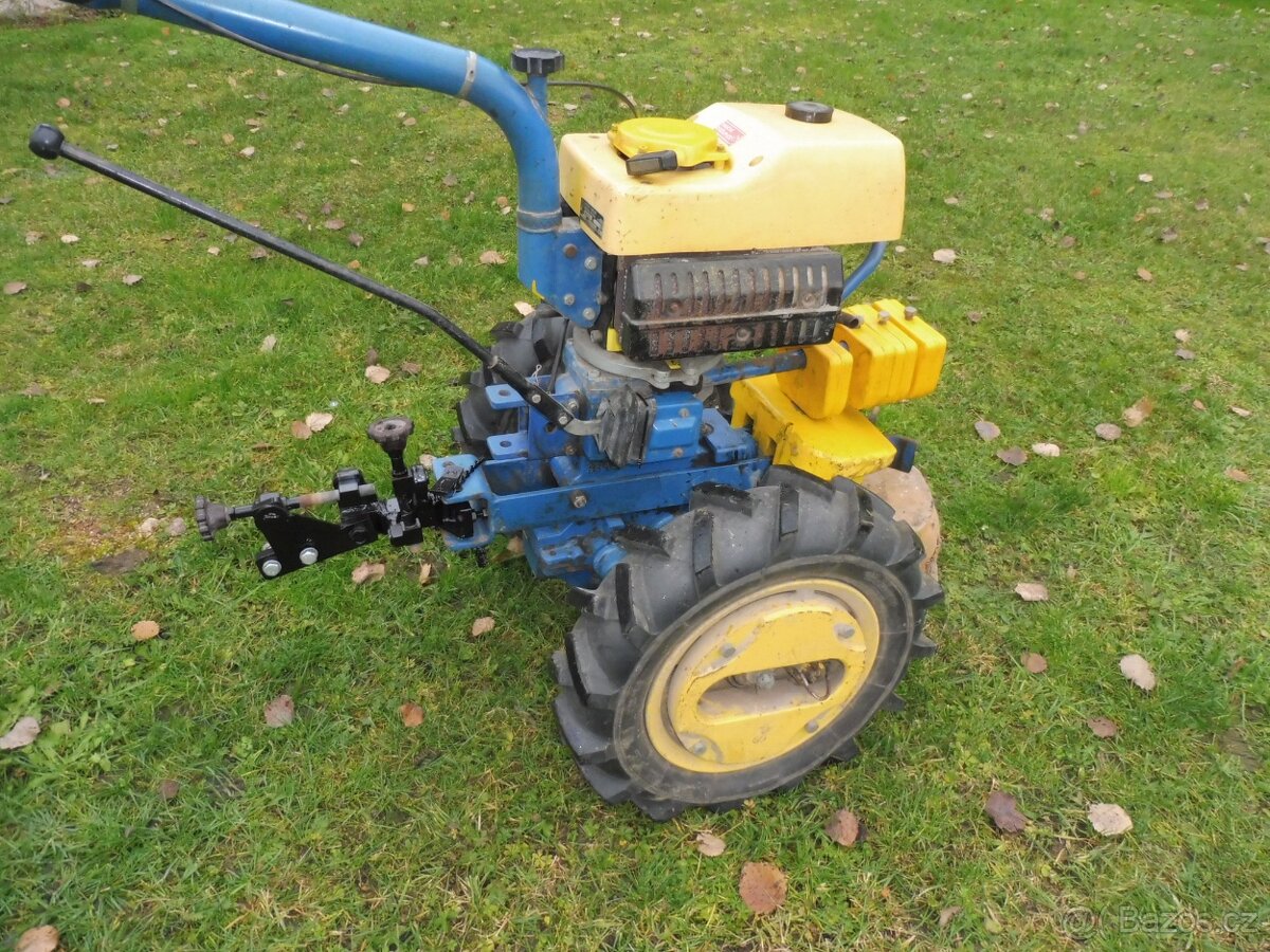 koupím malotraktor agzat nebo vari