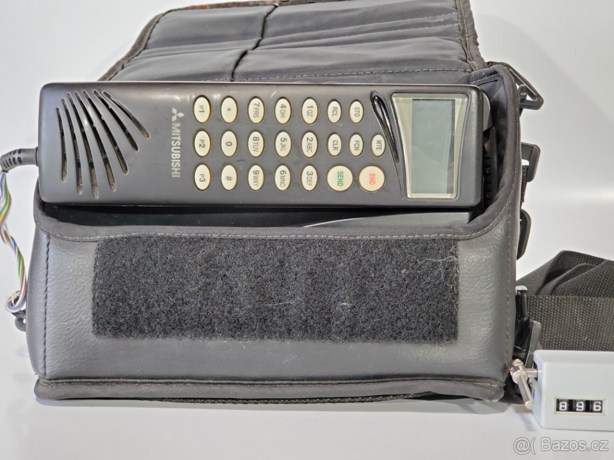 Mobilní telefony pro sběratele - rarity - MITSUBISHI