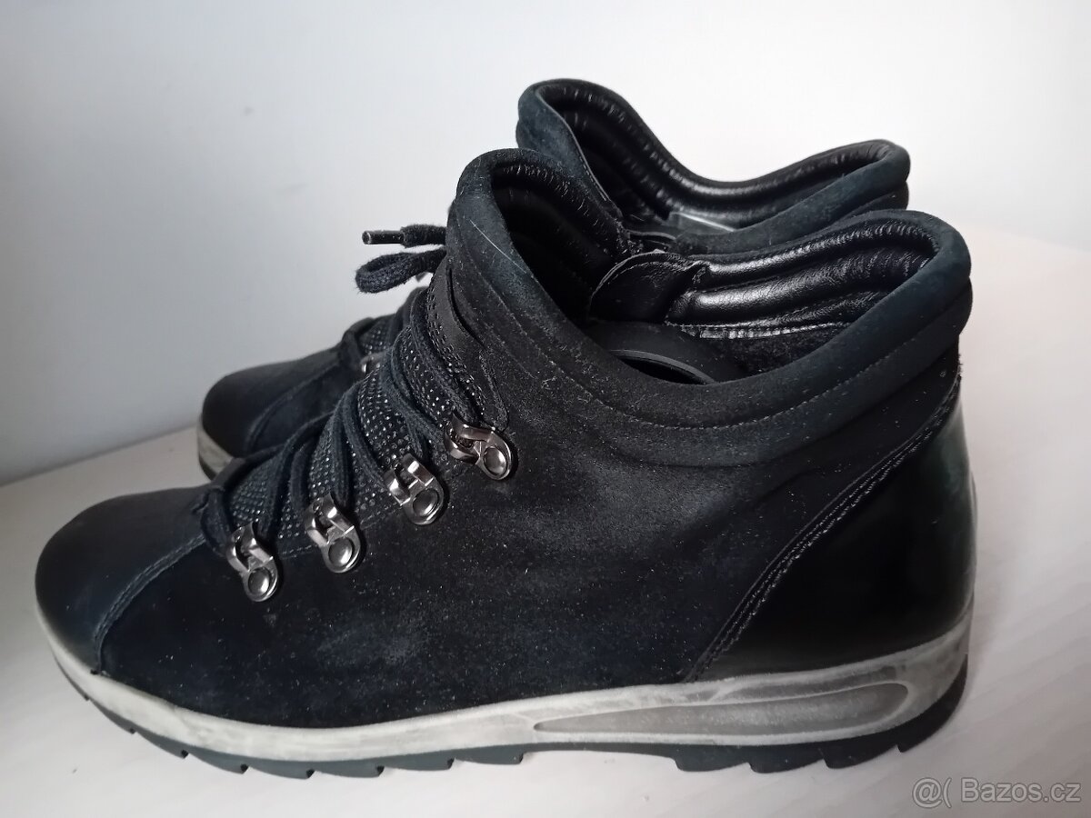 pánské kožené kotník. boty č. 7,5 zn. Luftpolster