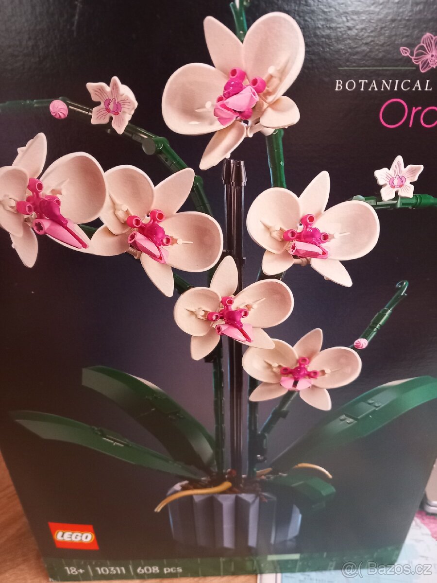 Nové Lego Orchidej