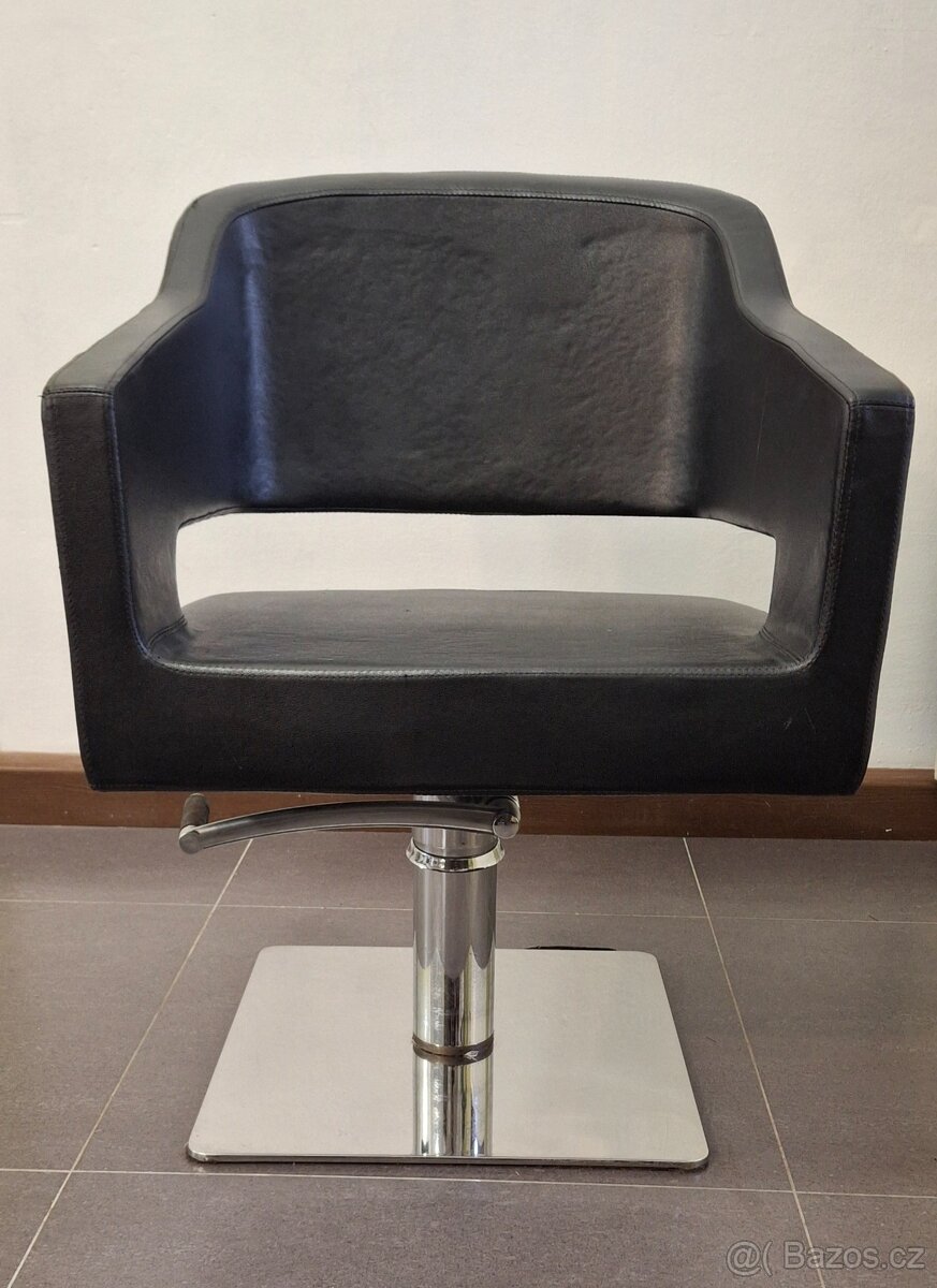 Kadeřnické křeslo