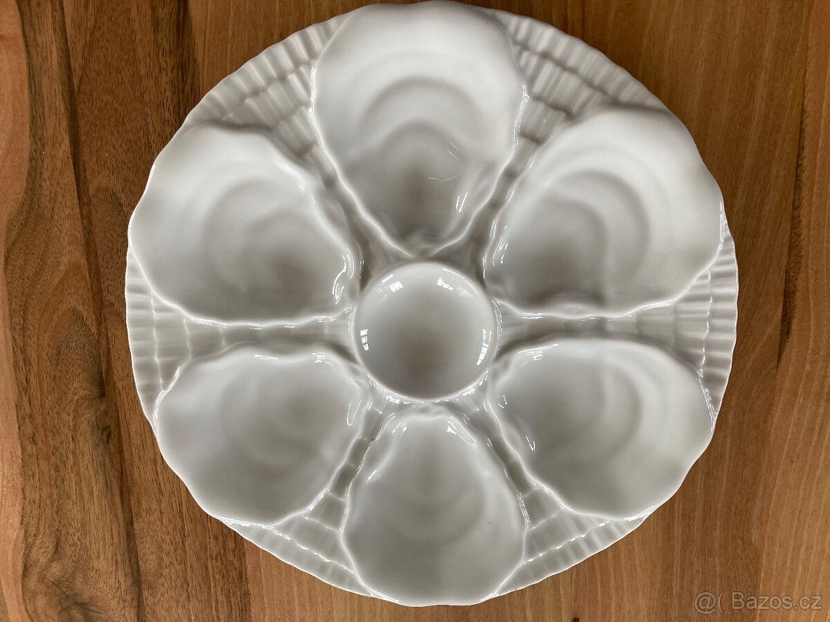 Nové talíře na ústřice