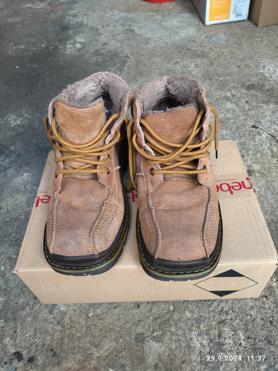 Kožené boty, vel. 37