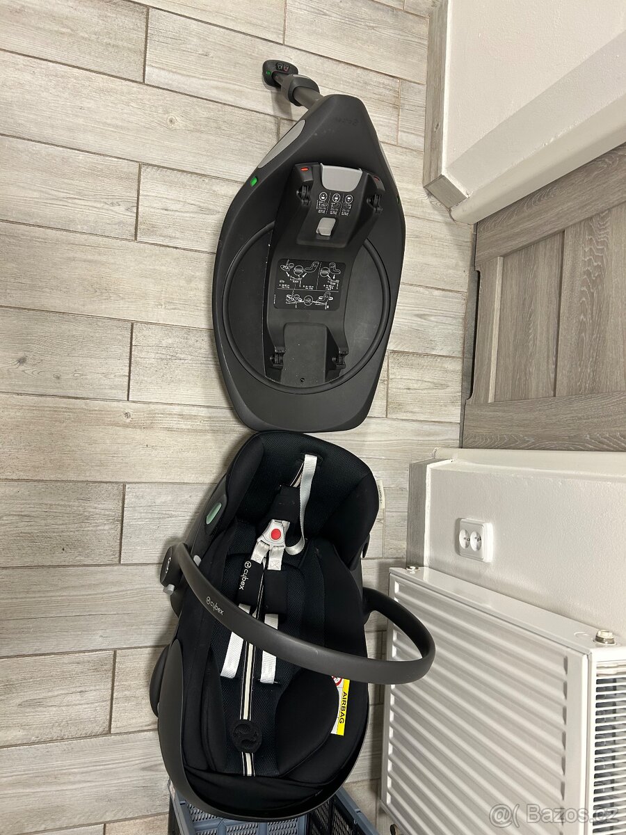 Základna pro autosedačku Cybex Base G