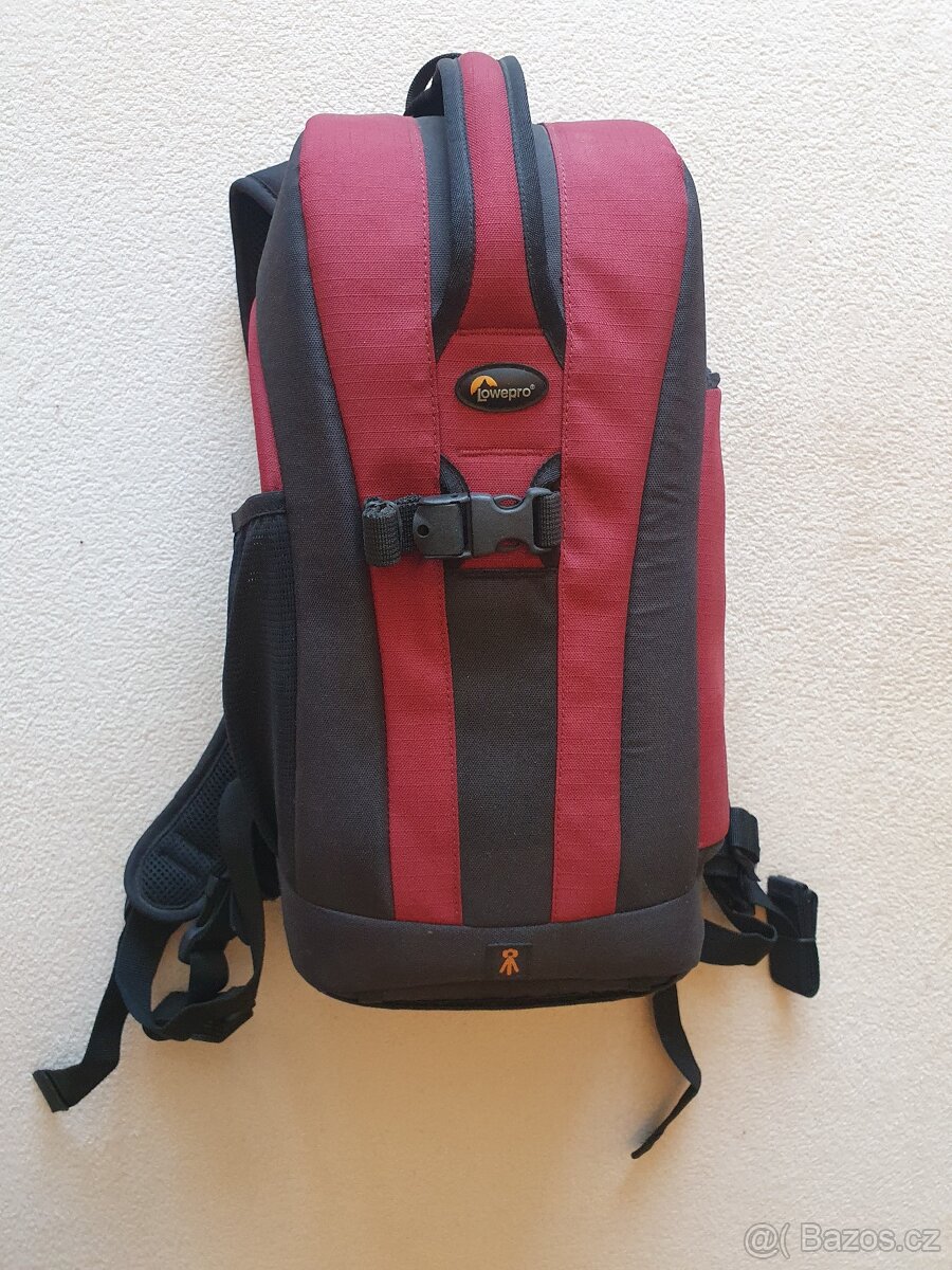 Fotobatoh Lowepro červený  NOVÝ