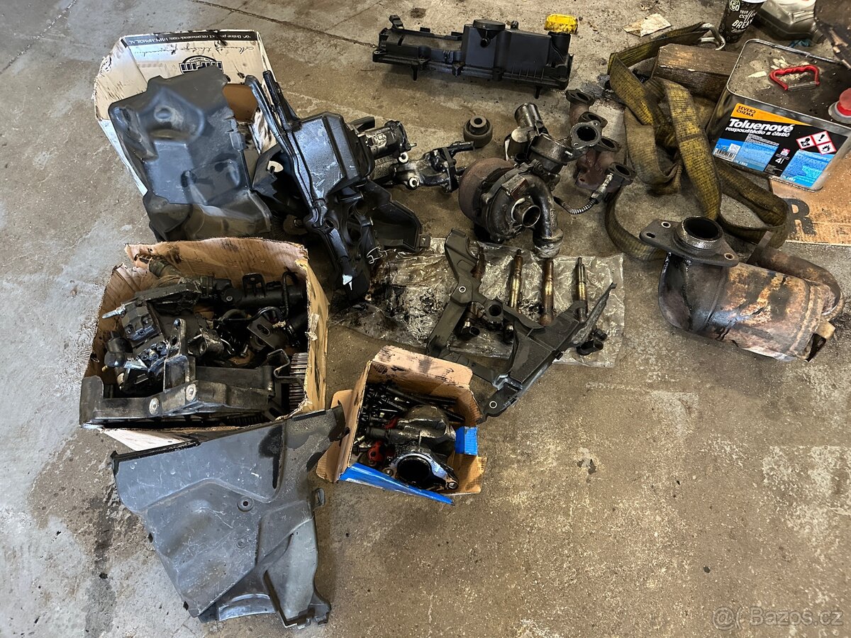Náhradní díly motoru 1.5dci 81kw K9K780 Renault