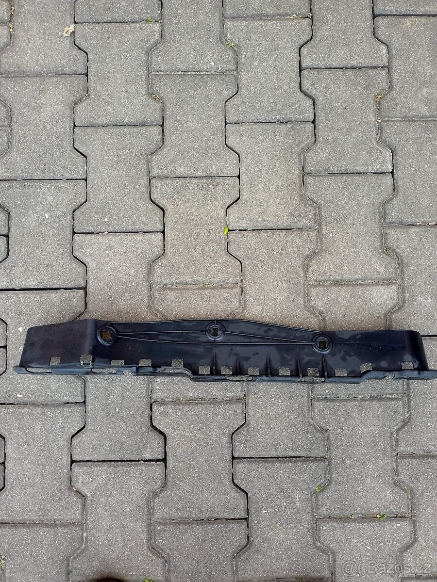 BMW E60 MPaket vzpěra zadního nárazníku