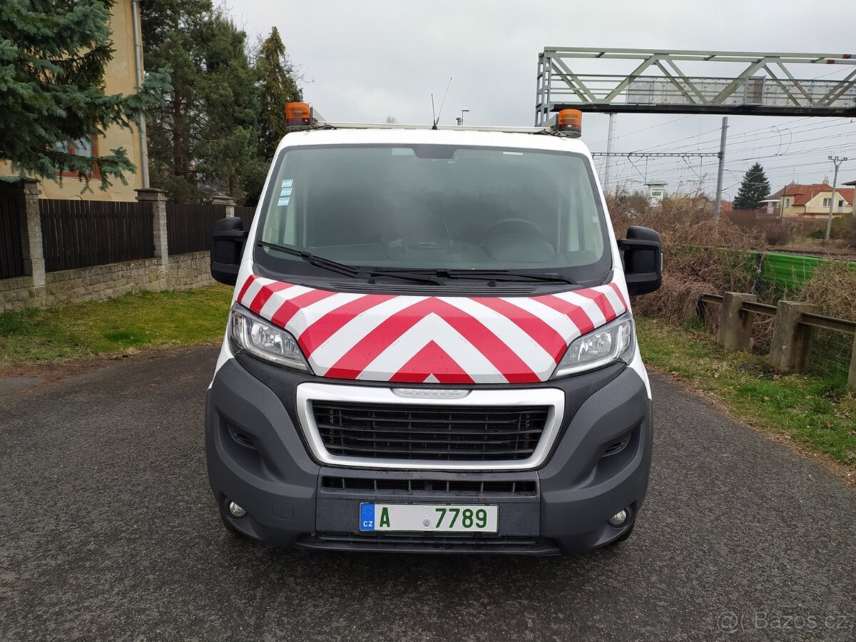 Pojízdná dílna s vestavbou Peugeot Boxer 4x4