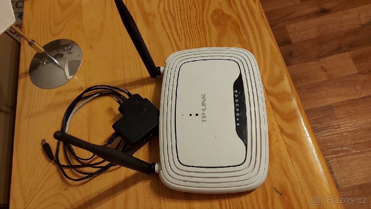 TP-LINK TL-WR841N router