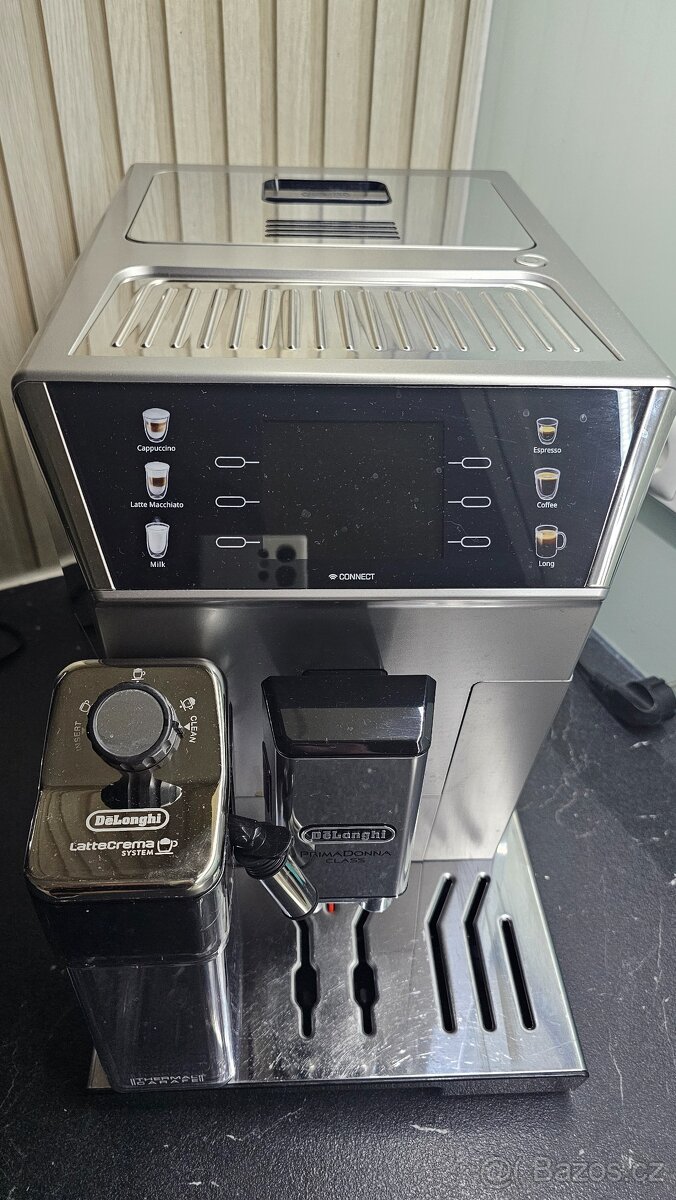 Kávovar DeLonghi PrimaDonna Class ECAM 550.85 MS