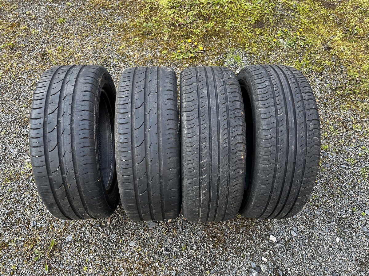 Sada letních pneu 195/55/15 Continental + Hankook