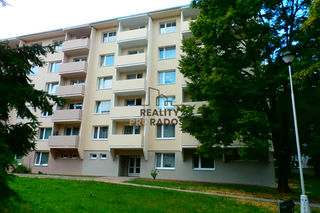 Pronájem bytu 3+1 72m2 s lodžií ve Znojmě, pronájem byt 3+1