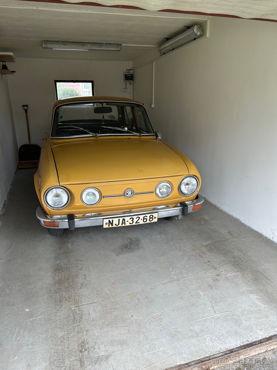 Škoda 100