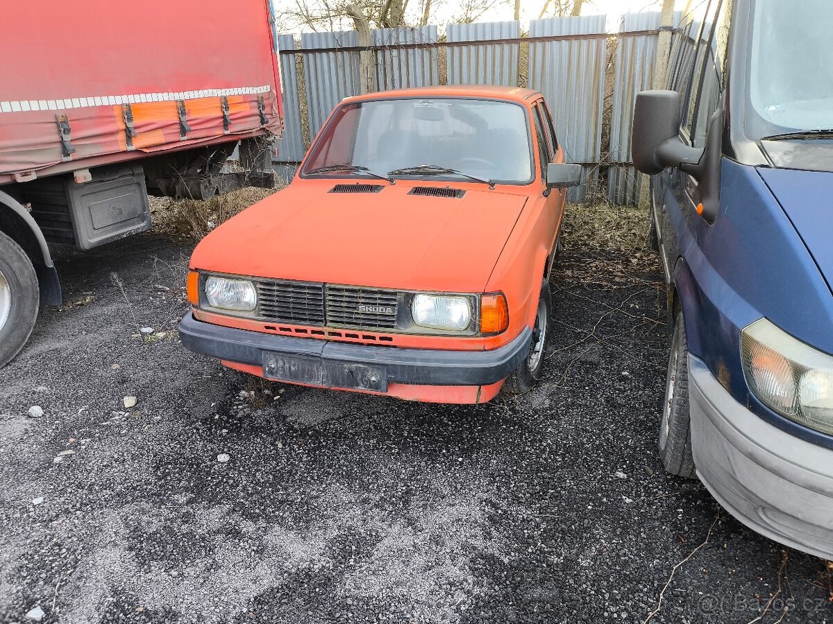 Škoda 120L