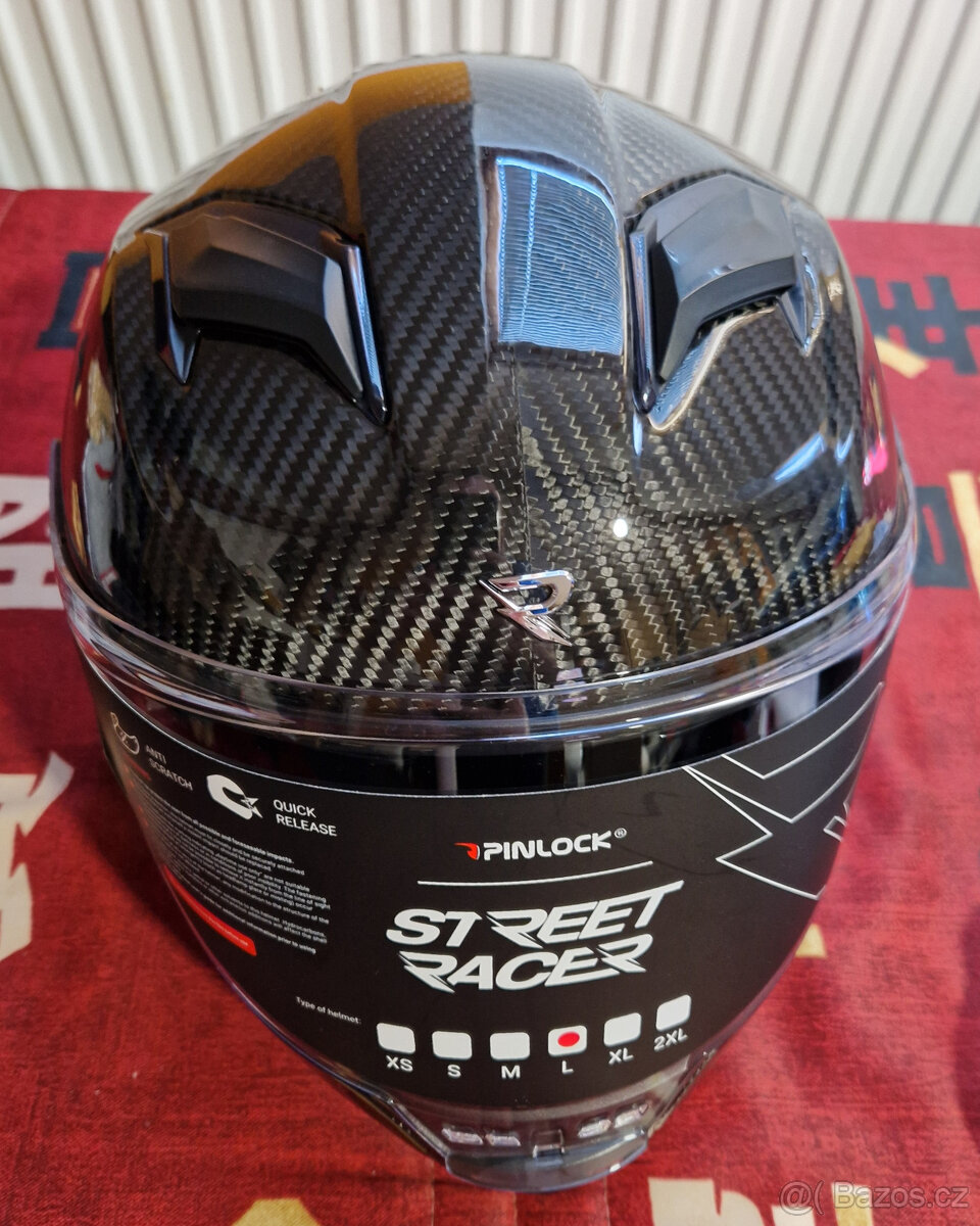 Integrální helma na motorku Street Racer Titan Carbon černá