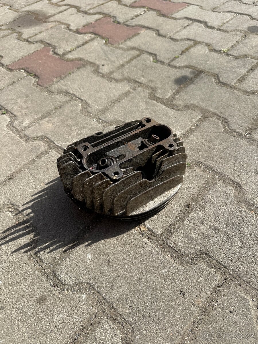 Jawa 350 OHV - hlava válce