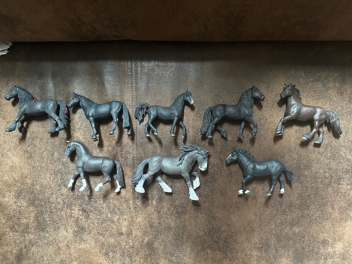 Schleich koníci