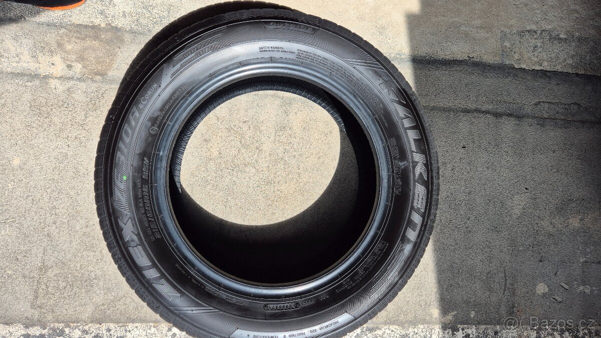 Falken ziex 215/60 r16