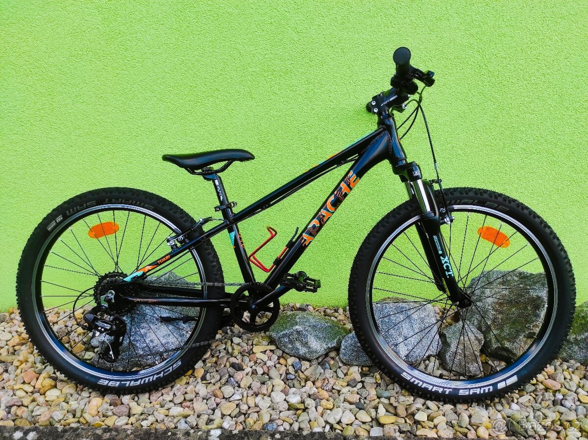 Značkové dětské kolo APACHE TAURI 24" (černá)