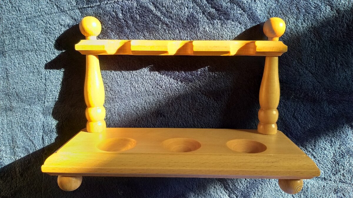 Predám STOJANY NA FAJKY/DÝMKY