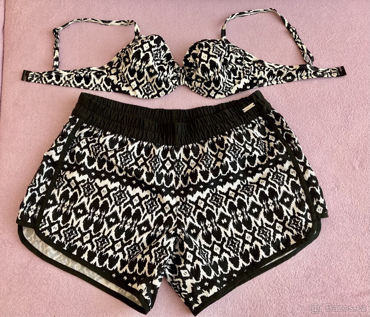 Dámské dvoudílné plavky LASCANA