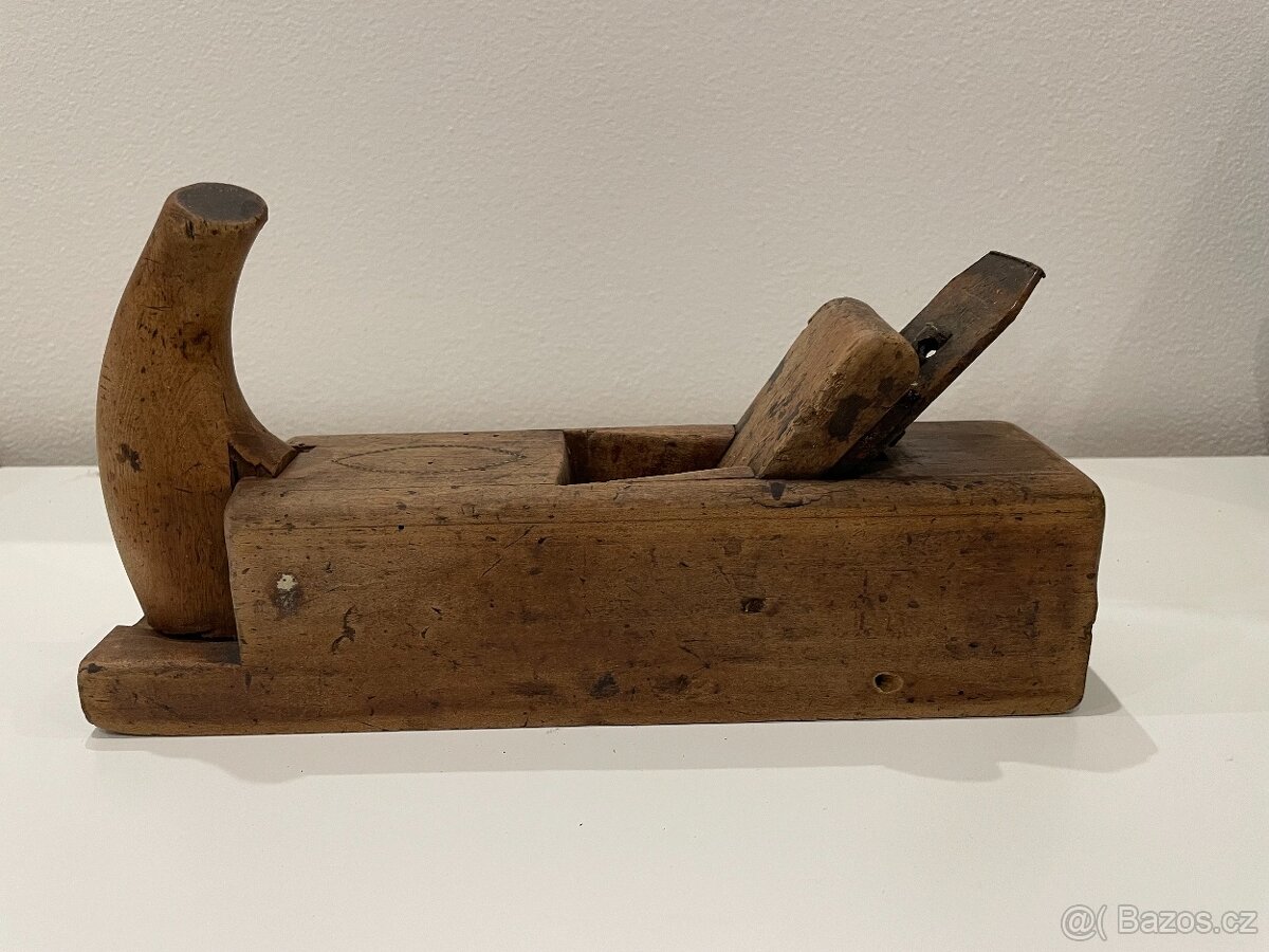 Starožitný hoblík