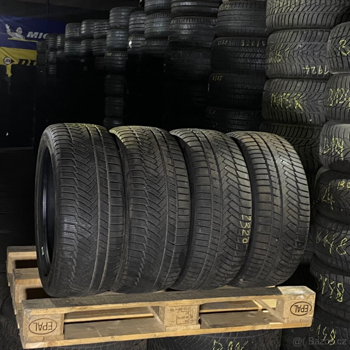 Zimní pneu 245/45 R18 100V Continental 7,5-8mm