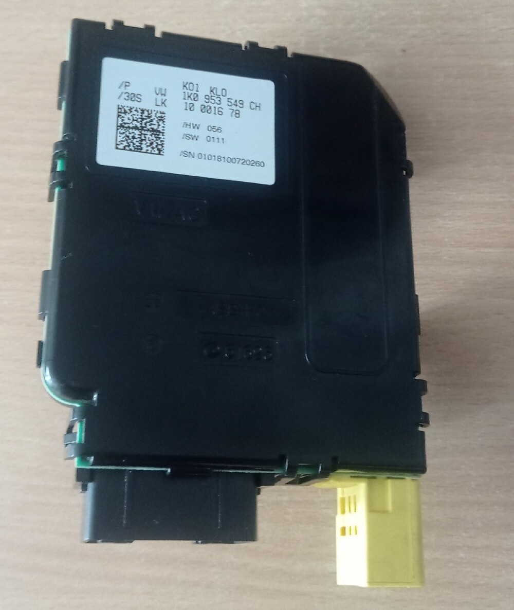 Podvolantová jednotka vw škoda golf touran Octavia Superb